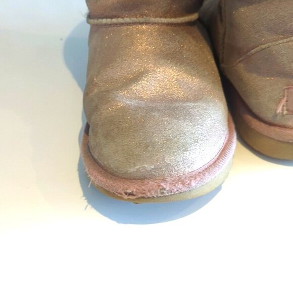 Girls Ugg Cozy Pink Glitter Kids Boots - Size 5 In Good Condition - Picture 5 of 5